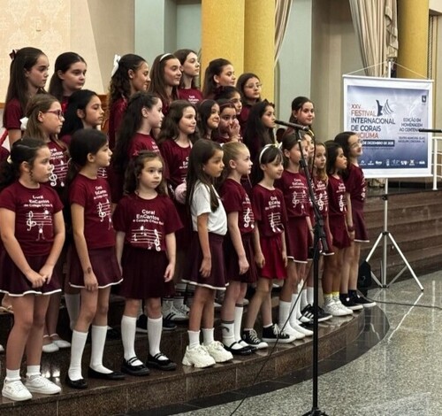 Abertura do Festival Internacional de Corais emociona público na Catedral São José