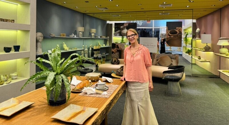 Zaira De Luca traz tradição da cerâmica japonesa para exposição em Criciúma