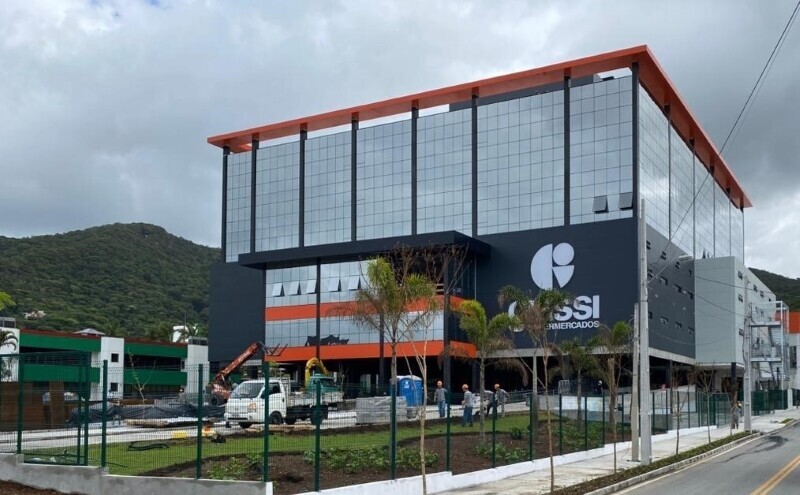 Giassi Supermercados inaugura megaloja em Florianópolis