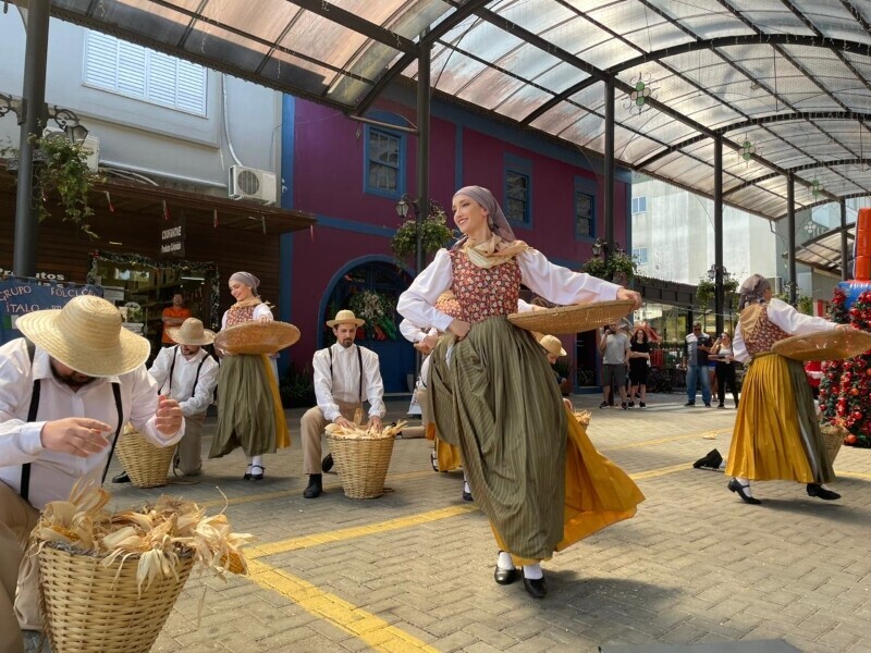 Sábado tem espetáculo La Nostra Danza em Nova Veneza