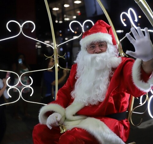 Coral Show Criança Feliz e Chegada do Papai Noel encerram Natal do Centenário