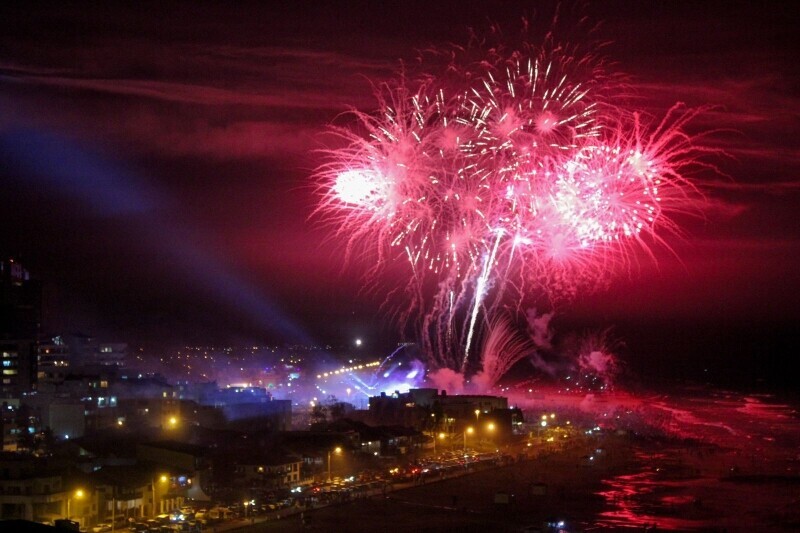 Torres celebra Réveillon 2026 com música, festa e Show da Virada; confira programação