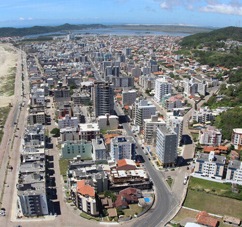 Sesc Verão 2026 traz shows nacionais gratuitos para Laguna; confira programação