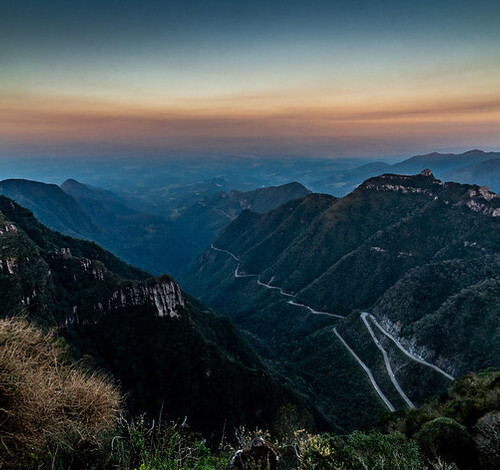 Na madrugada deste sábado tem Rastro and Roll