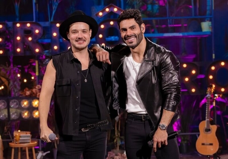  Show gratuito com Israel & Rodolffo em Jaguaruna