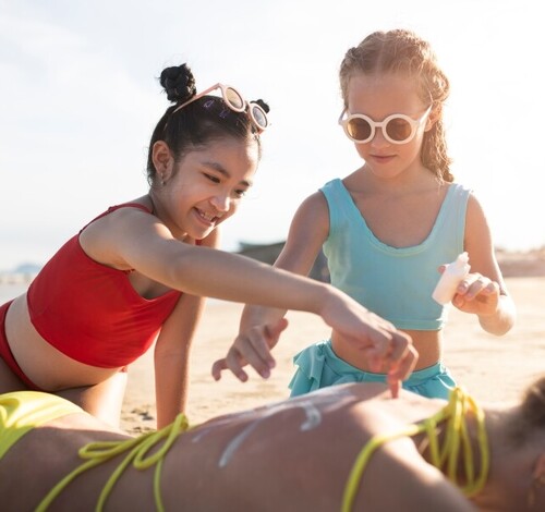 Verão e saúde da pele: dermatologista da Belvivere alerta para riscos da exposição solar e como evitar queimaduras e manchas