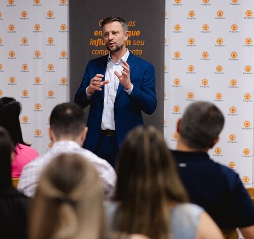 Workshop gratuito aborda inteligência emocional na liderança