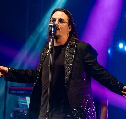 Dino Fonseca faz show em Tubarão