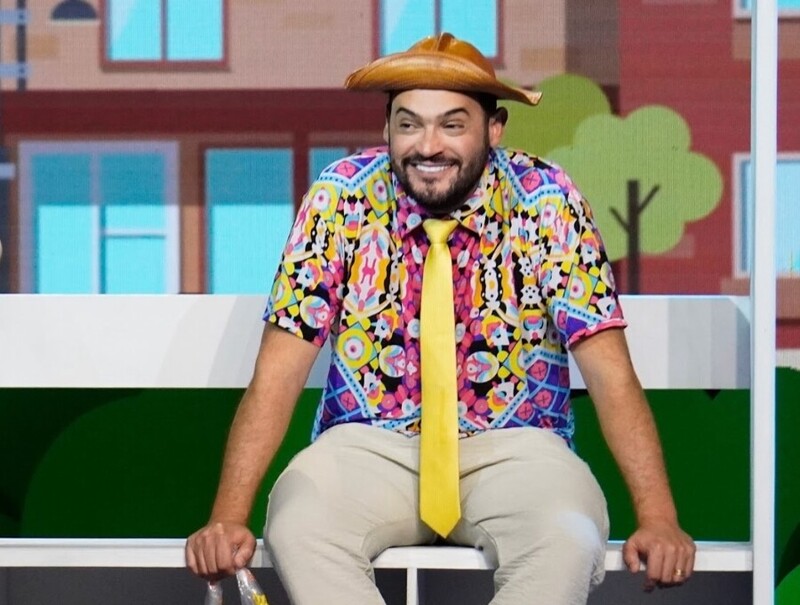 Humorista Matheus Ceará faz show em Tubarão