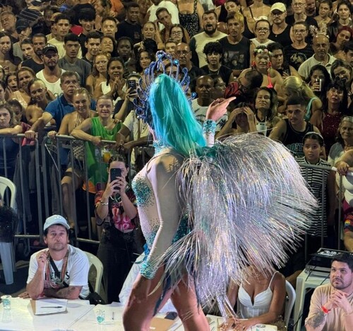 Baile das Bonecas leva irreverência e brilho ao Carnaval de Laguna: confira premiação