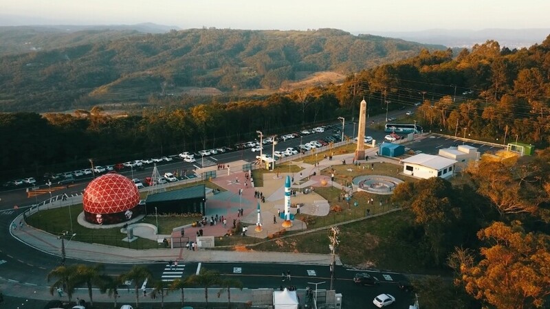 Parque Astronômico de Criciúma promove observação gratuita da Lua Cheia