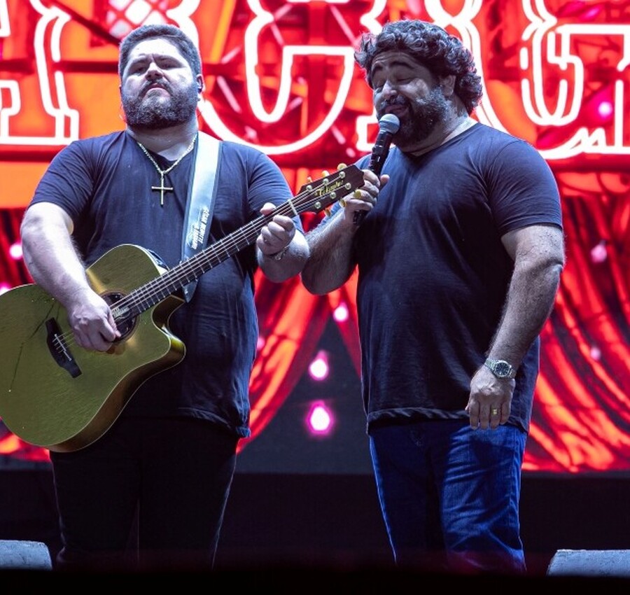 César Menotti & Fabiano fazem show nesta sexta em Criciúma