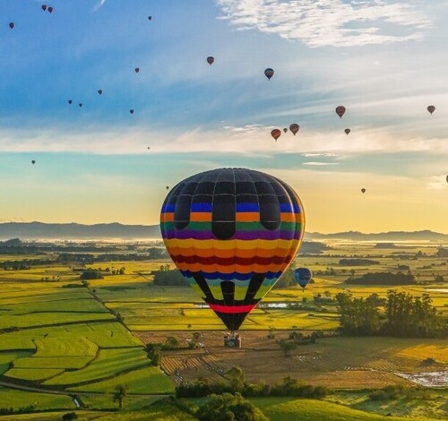 Show nacional gratuito e Festival de Balonismo neste fim de semana em Praia Grande