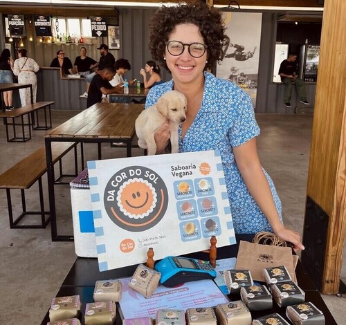 Feira Caramelo reúne expositores e atrações culturais gratuitas em Criciúma