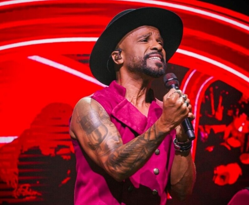 Ingressos à venda para o show de Alexandre Pires em Tubarão