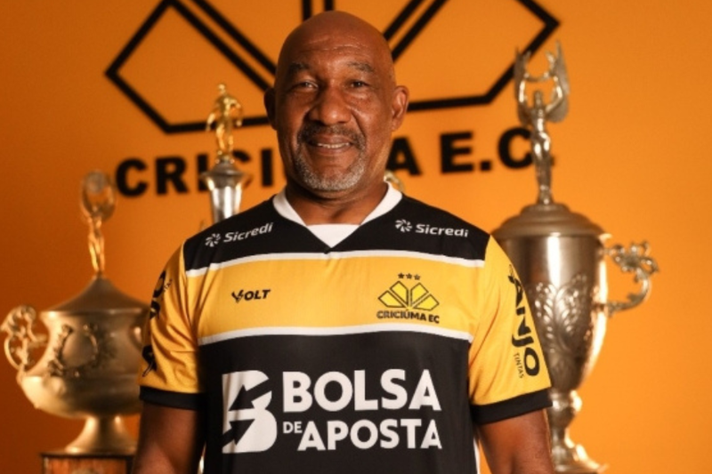 Criciúma lança uniforme 2026 inspirado em título histórico