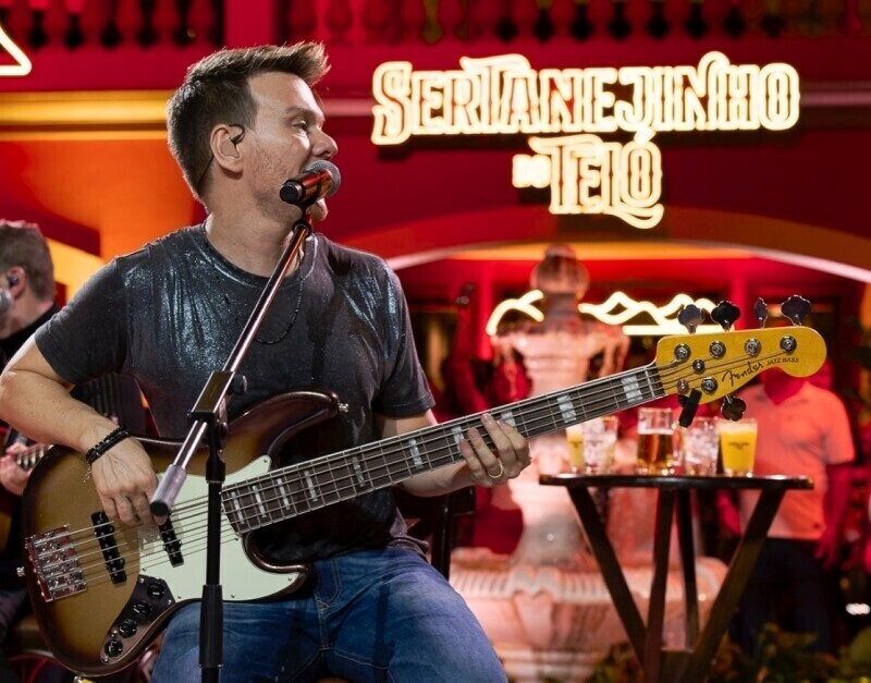 Michel Teló faz show gratuito no Sul de Santa Catarina