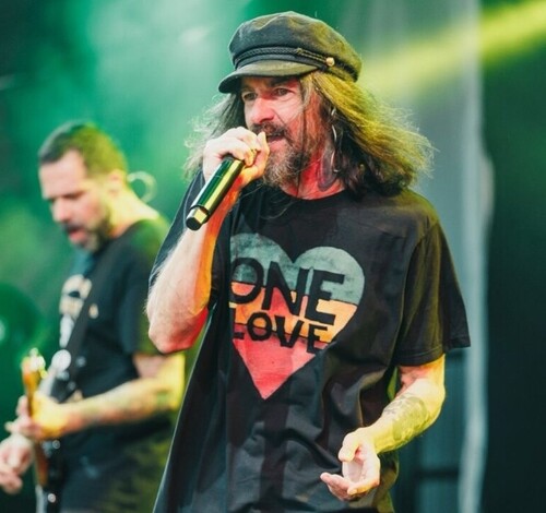 Armandinho abre a temporada 2026 da Hangar 737 com show neste sábado em Tubarão