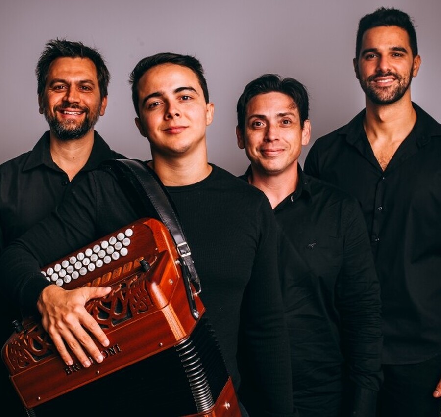 Camerata Florianópolis e Roger Corrêa Quarteto estreiam concerto no CIC