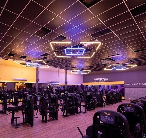 Obras corporativas impulsionam construção civil em Criciúma com novos projetos e academias