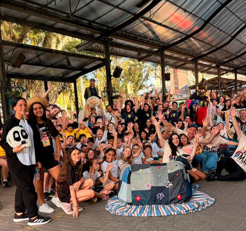 Cortejo com bonecos marca abertura do Festival AnimaMão; confira programação gratuita