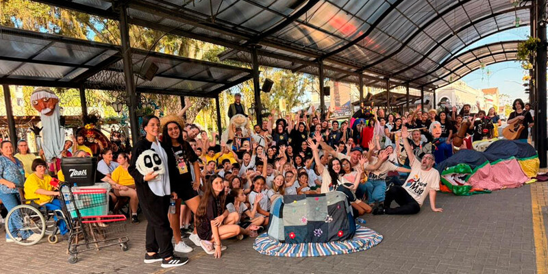 Cortejo com bonecos marca abertura do Festival AnimaMão; confira programação gratuita