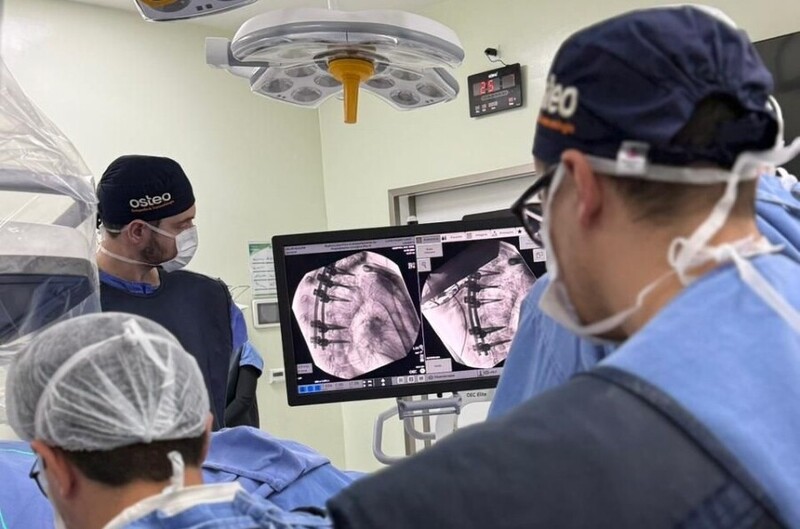 Equipe da Osteo realiza procedimento com polilaminina em Criciúma