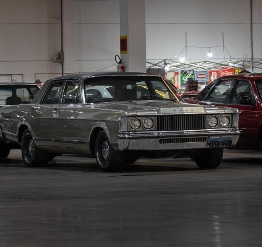 Exposição de carros clássicos leva nostalgia e memória afetiva ao Nações Shopping