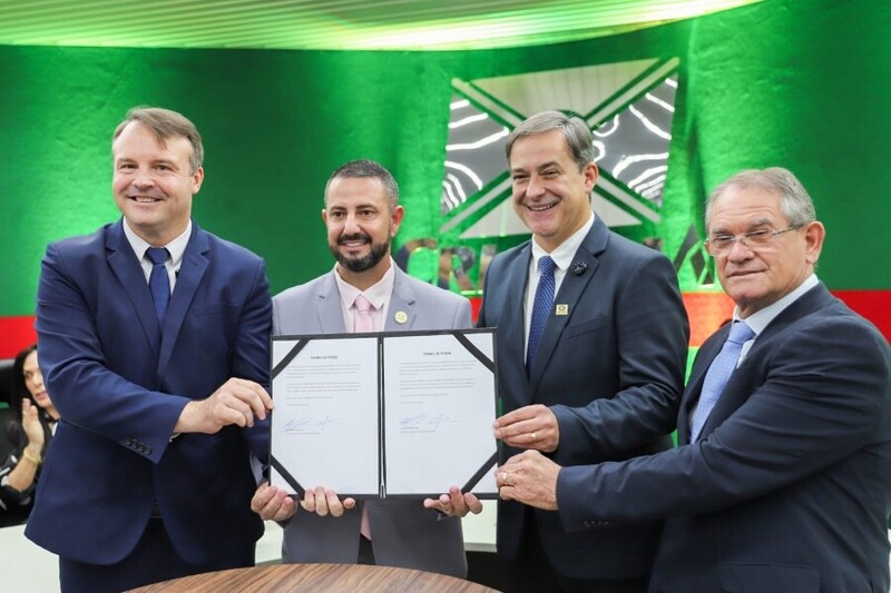 Quem é Neto Uggioni? Presidente da Câmara assume Prefeitura de Criciúma por 10 dias