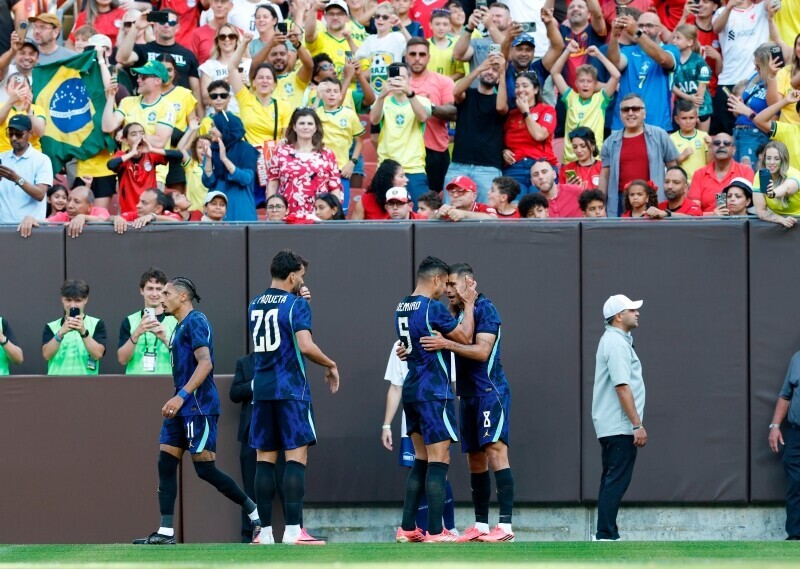 Jogo do Brasil provoca bloqueios no trânsito em Criciúma; veja quais ruas serão fechadas