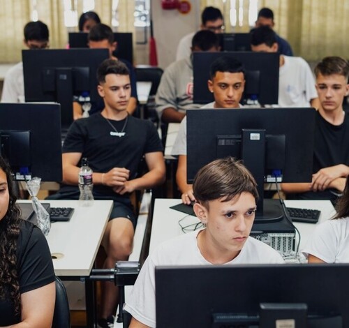 Governo de SC abre inscrições para mais de 3,2 mil vagas em cursos técnicos gratuitos