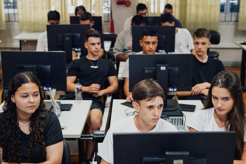 Governo de SC abre inscrições para mais de 3,2 mil vagas em cursos técnicos gratuitos