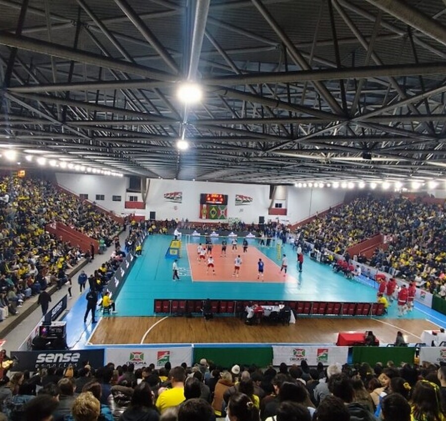 Criciúma vive noite de festa com a Seleção Brasileira de Vôlei