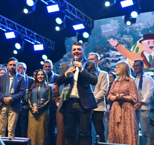 Festa do Colono começa com grande público em Siderópolis