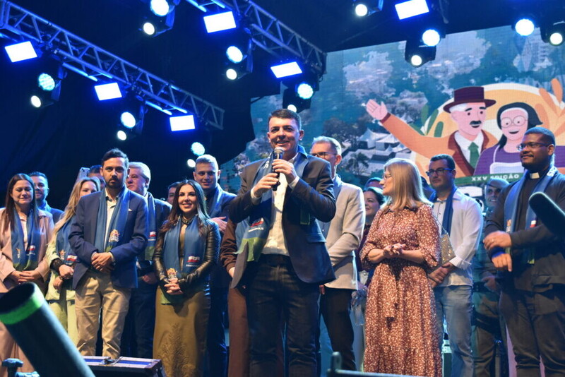 Festa do Colono começa com grande público em Siderópolis