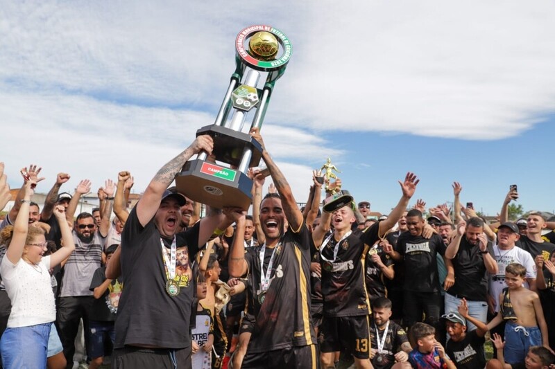 De forma invicta, Amigos do Pexinga conquista Campeonato Municipal de Criciúma
