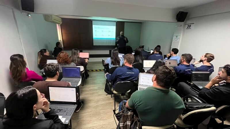 Sebrae promove imersão em ''Inteligência Artificial para Pequenos Negócios'' em Criciúma
