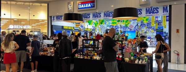 Feira de Vinis e Colecionáveis reúne raridades e nostalgia no Farol Shopping
