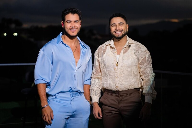 Dupla sertaneja Danilo & Davi faz show em Tubarão