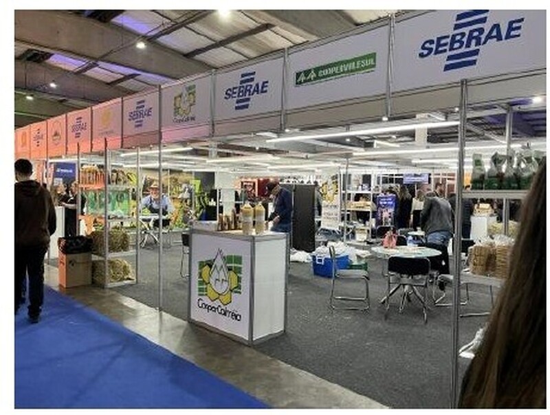 ​Sebrae/SC transforma estande na AgroPonte em vitrine da agricultura familiar e do cooperativismo