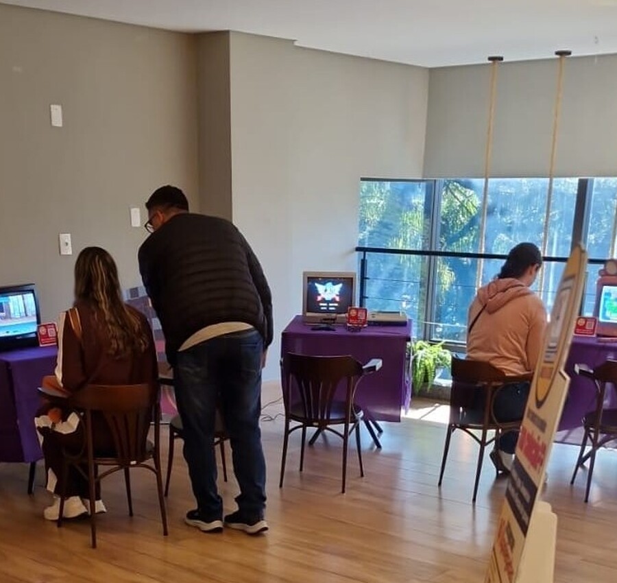 Evento gratuito reúne nostalgia e videogames em Criciúma