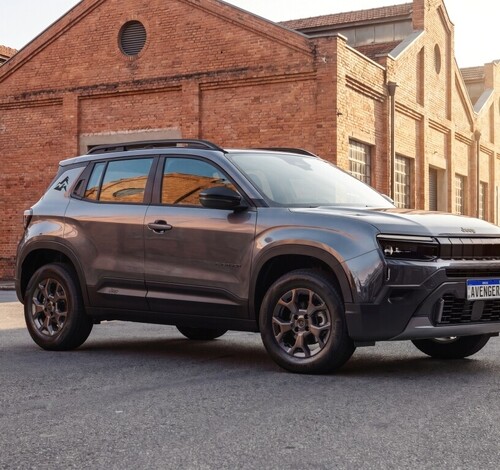 Jeep Avenger 2027 chega ao Brasil; saiba quanto custa o SUV