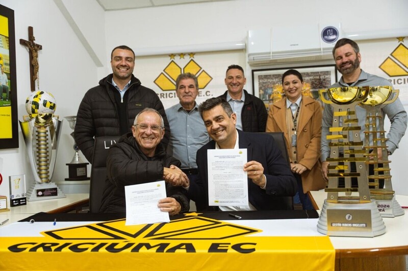 Criciúma fecha primeiro Naming Rights de portão do Estádio Heriberto Hülse