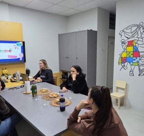 Coopercocal Inclusiva: projeto COMUNICA+ amplia formas de comunicação
