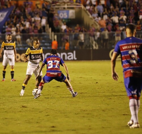 Criciúma x Fortaleza ao vivo no YouTube: onde assistir ao jogo pela Série B