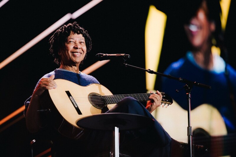 Djavan celebra 50 anos de carreira com show neste sábado na Grande Florianópolis