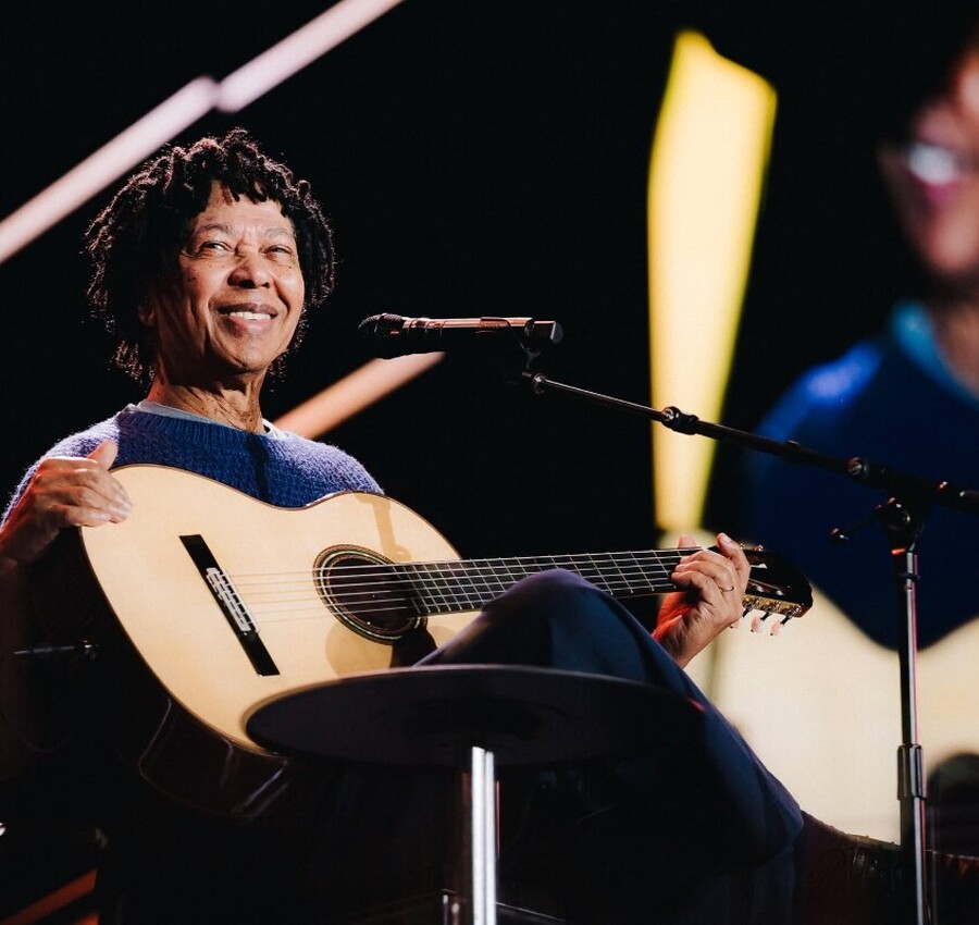 Djavan celebra 50 anos de carreira com show neste sábado na Grande Florianópolis