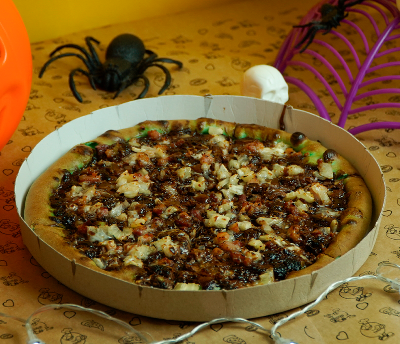 Promoção Halloween Dugas: garanta sua pizza ChocoBOO ou RIPlate com desconto