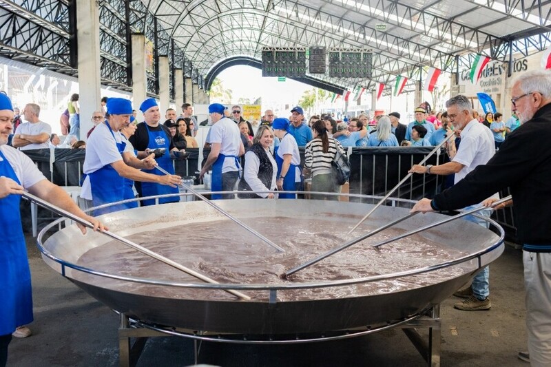 “Maior Minestra do Mundo” terá até 2,5 mil porções gratuitas na CocalFest