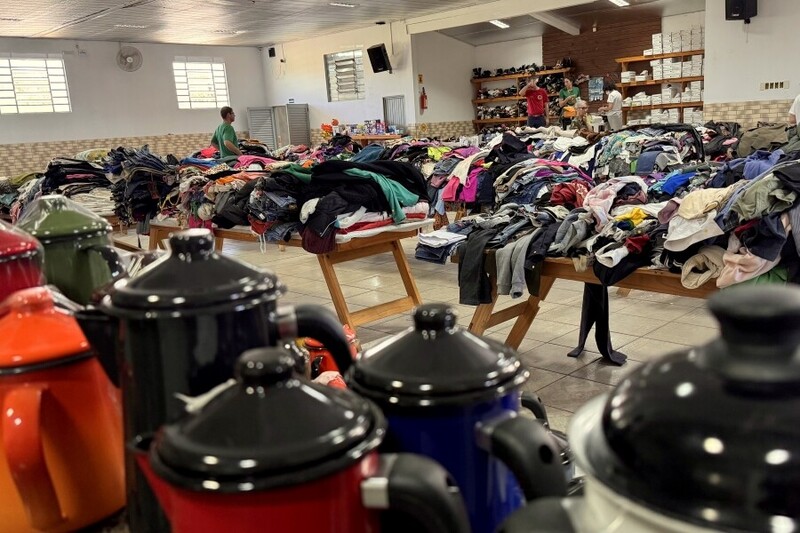 Bazar Beneficente em Criciúma reúne mais de 7 mil itens neste fim de semana